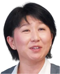 山中 貴子 氏